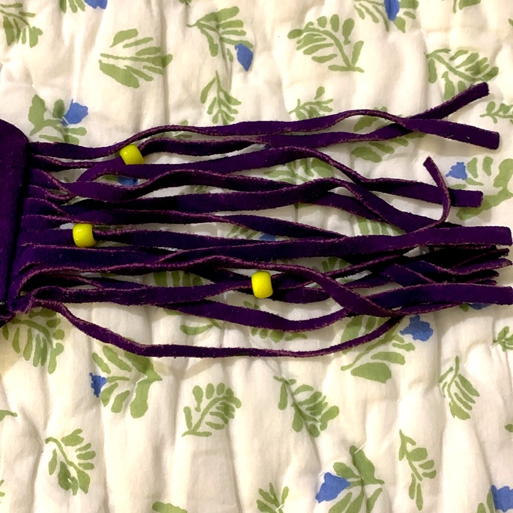 Vintage 60’s purple suede beaded fringed drawstring pouch - Picture 5 of 10